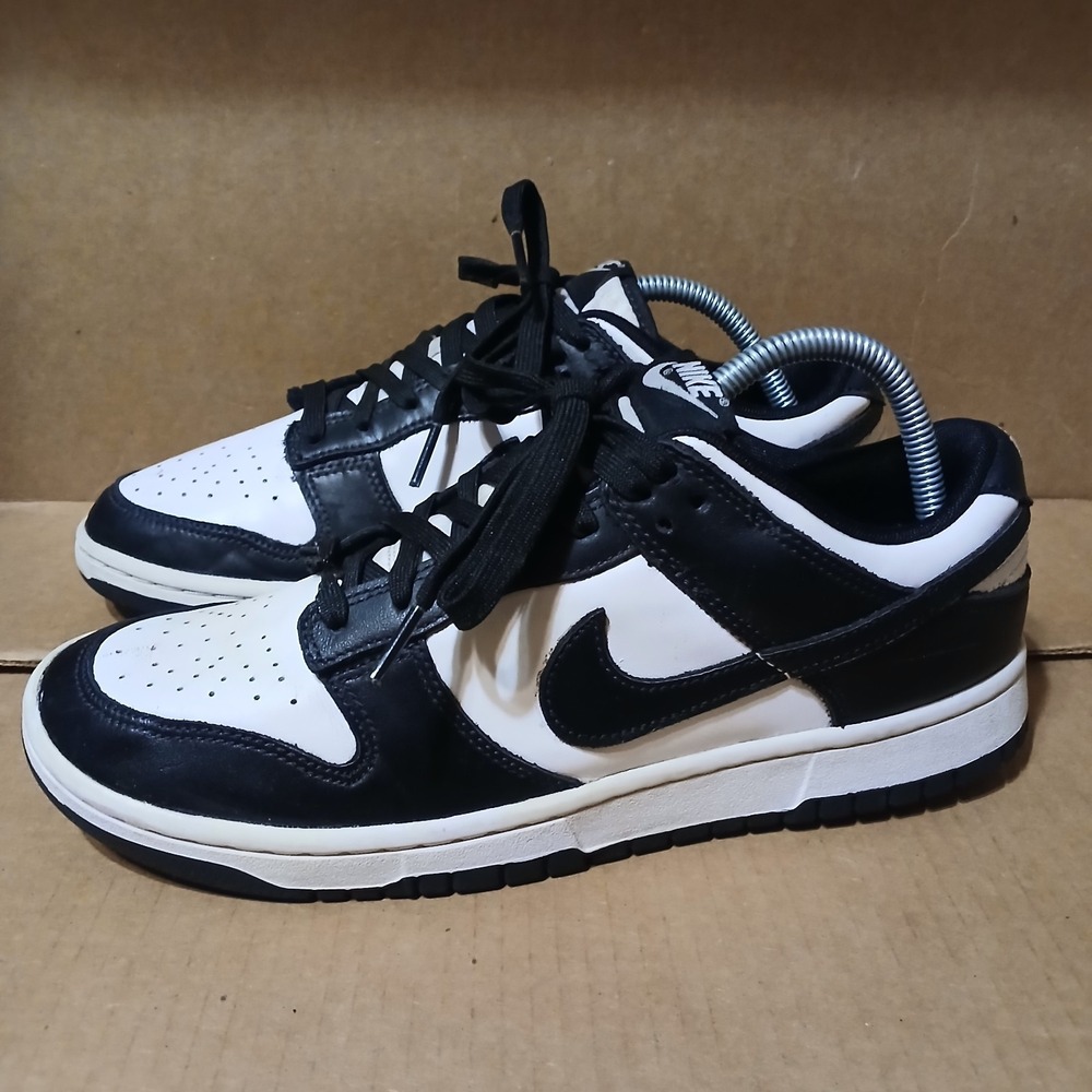 Nike Women 9 Dunk Low Panda Retro Shoes White Black Sneakers